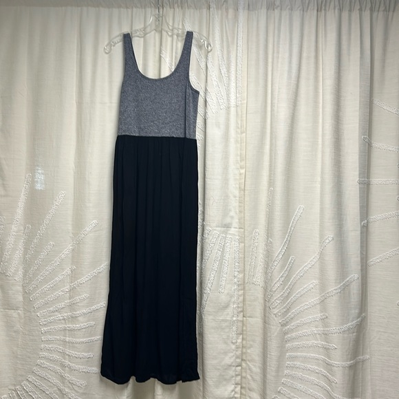 Loft size MP Heather Grey/Black Mixed Media Tank Maxi Dress Crinkle Skirt - Picture 1 of 2